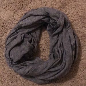Skull Circle Scarf